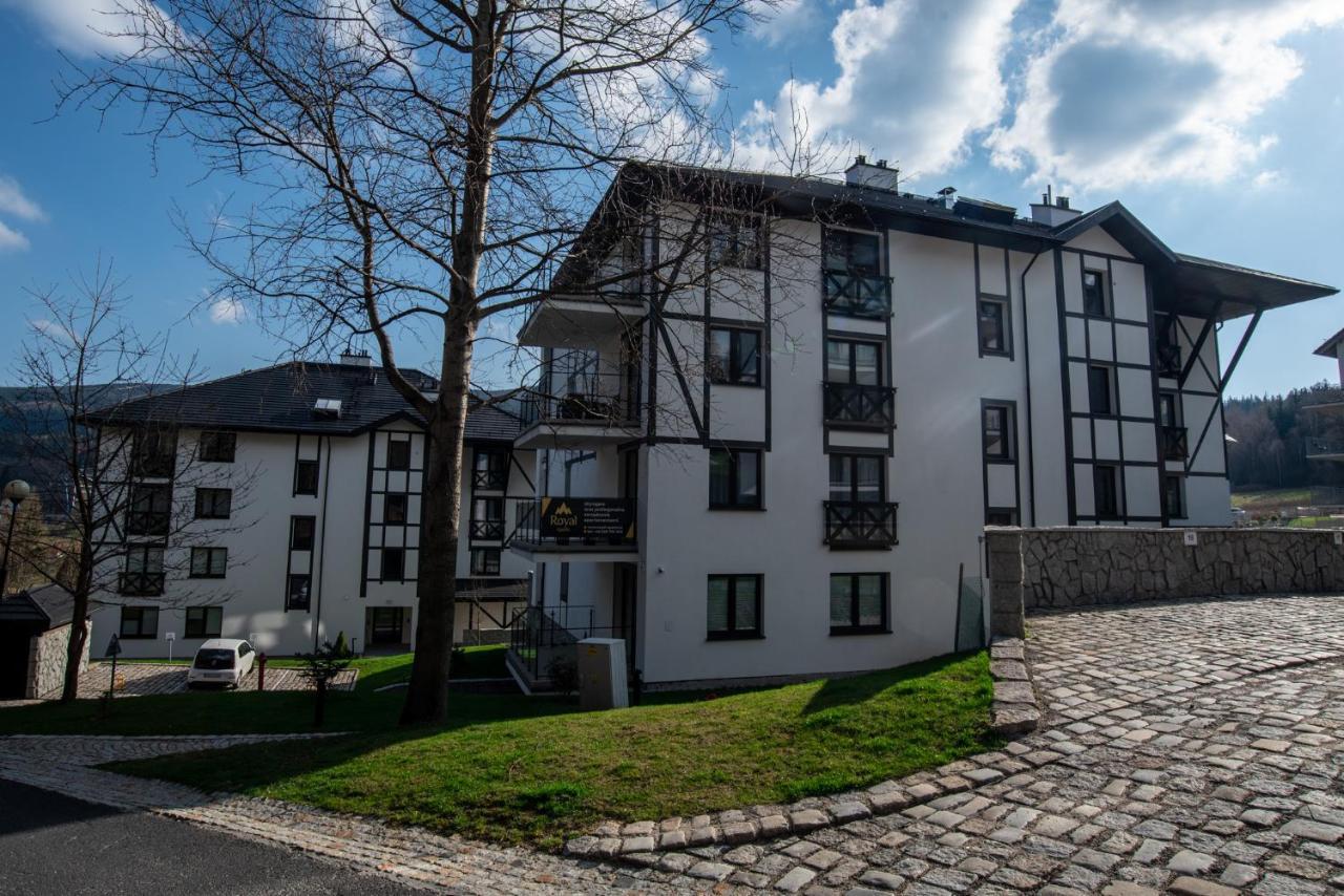 Apartamenty Amira W Kompleksie Apartamenty Piano Swieradow-Zdroj Exterior photo